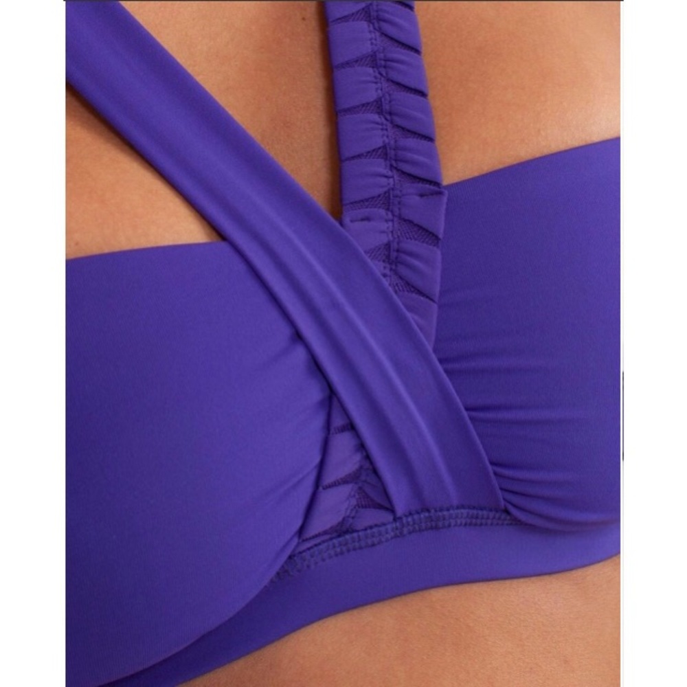 Lululemon Some Like It Hot Sports Bra - Picture 7 of 12